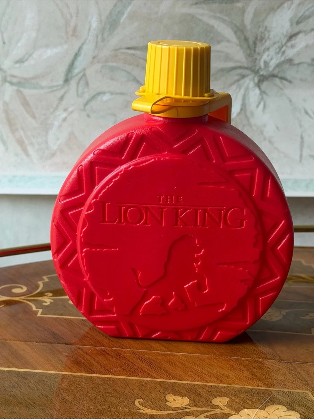 Disney this canteen